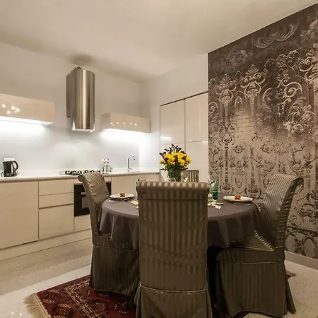 San Marco Luxury Muneghe *