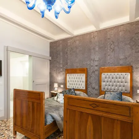 San Marco Luxury Muneghe *