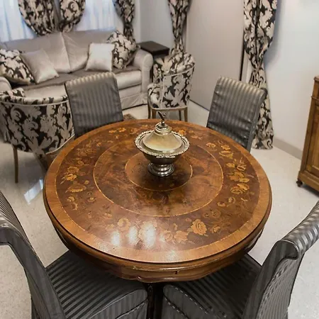 Apartment San Marco Luxury Muneghe *