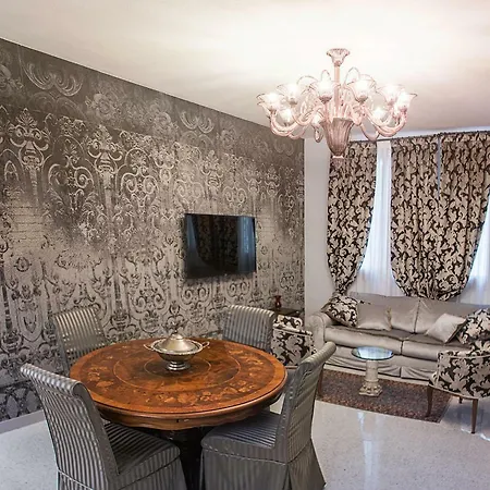 Apartment San Marco Luxury Muneghe Venice