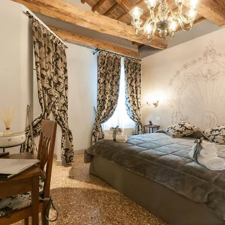 San Marco Suite And Luxury Apartment With Terrace Venedig